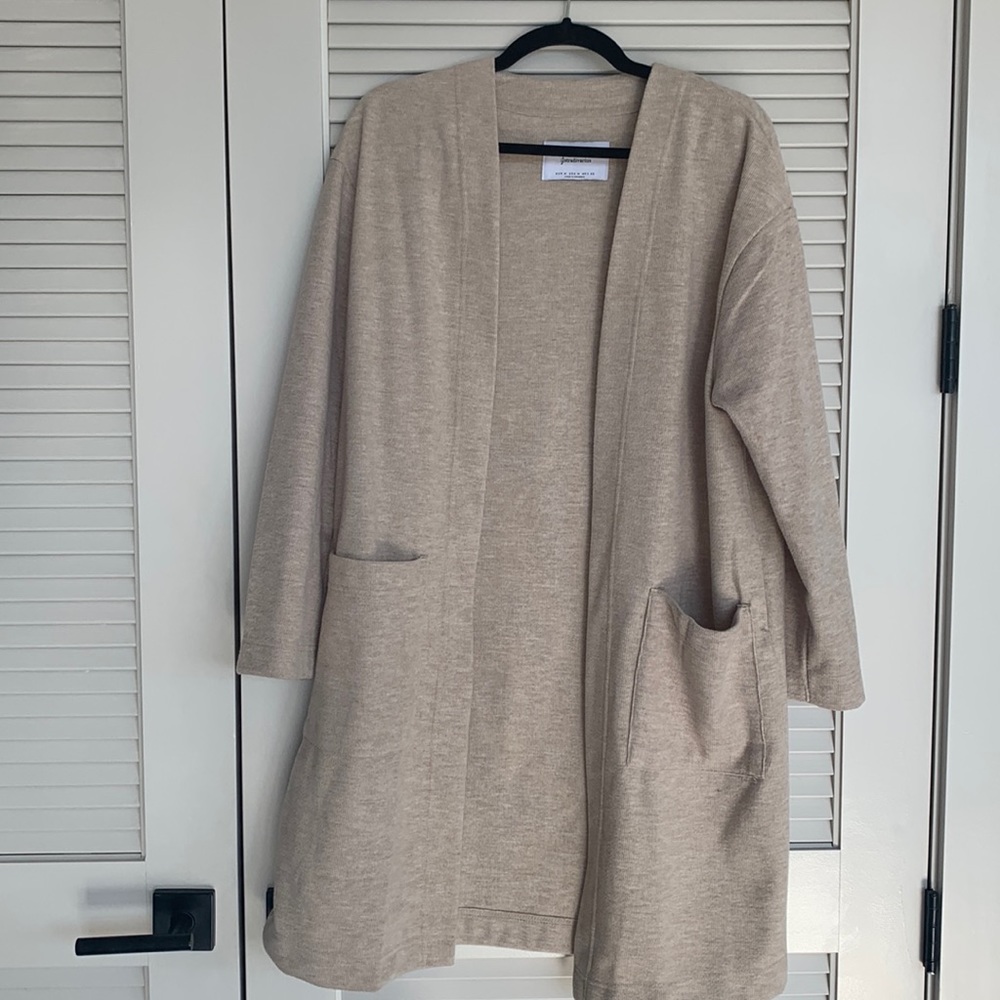 Stradivarius long open sweater size medium color ecru